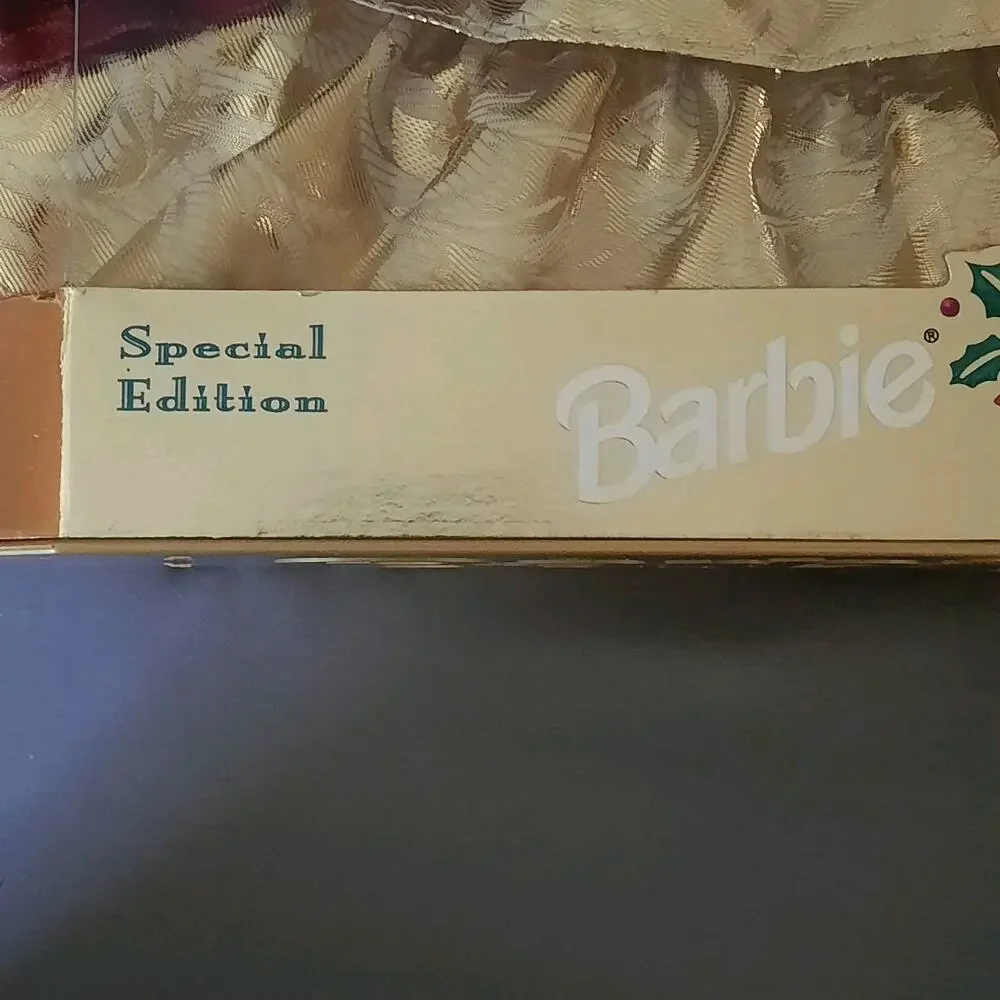 VTG 1996 Happy Holidays Barbie Doll Mattel 15646 Special Edition NIB NRFB